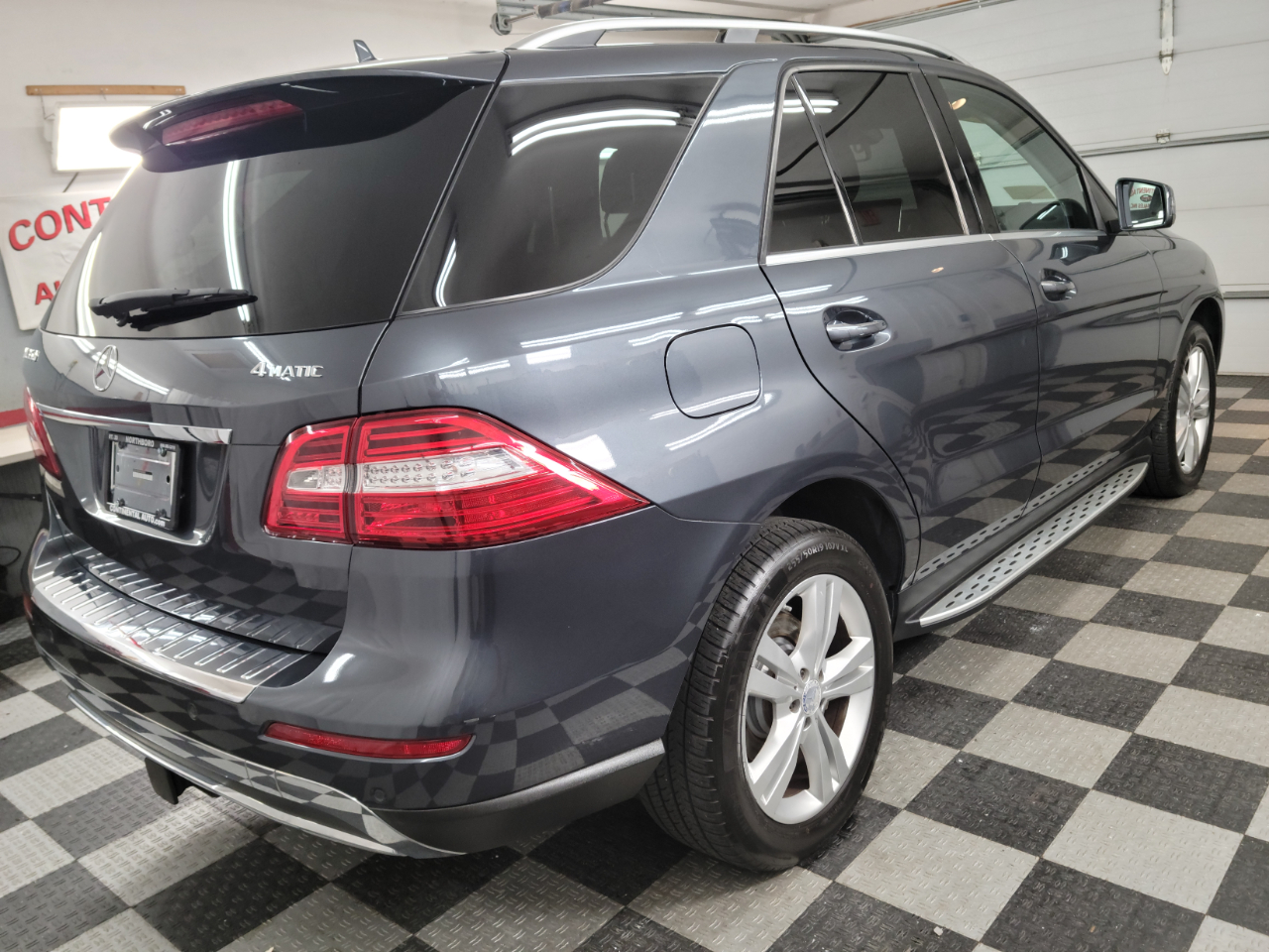 2015 Mercedes Benz ML 4MATIC 350 photo 2