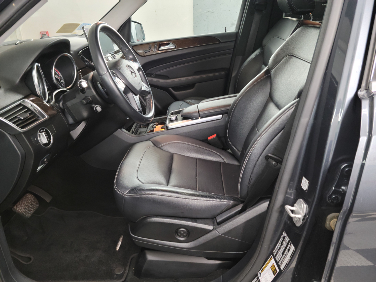 2015 Mercedes Benz ML 4MATIC 350 photo 8