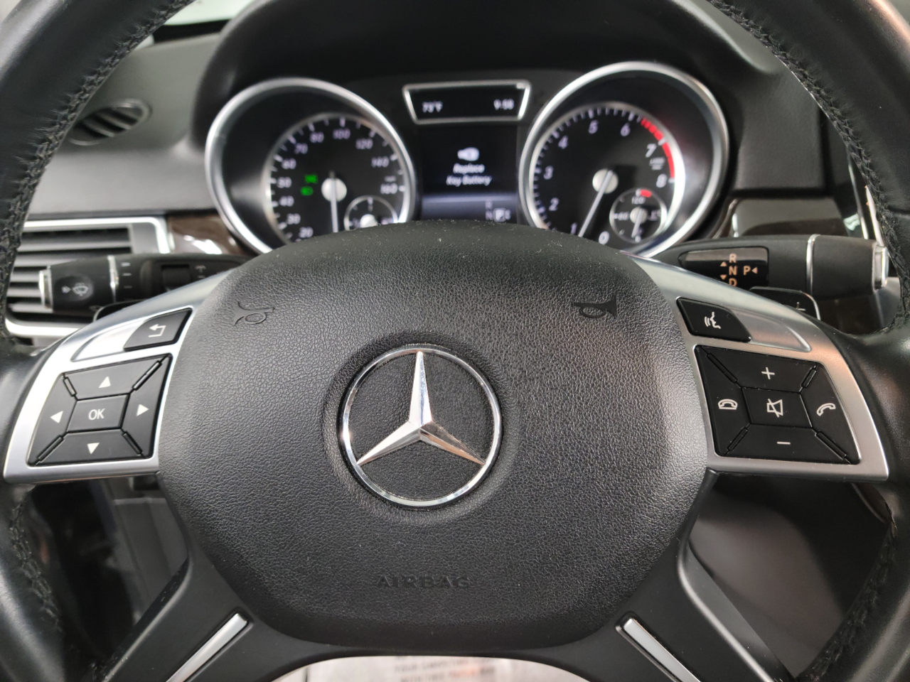 2015 Mercedes Benz ML 4MATIC 350 photo 15
