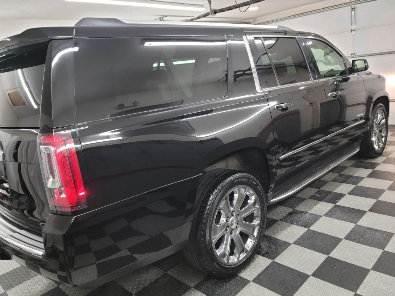 GMC Yukon XL 4WD 4dr Denali 2016