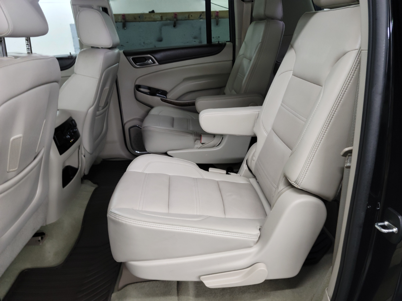 GMC Yukon XL 4WD 4dr Denali 2016