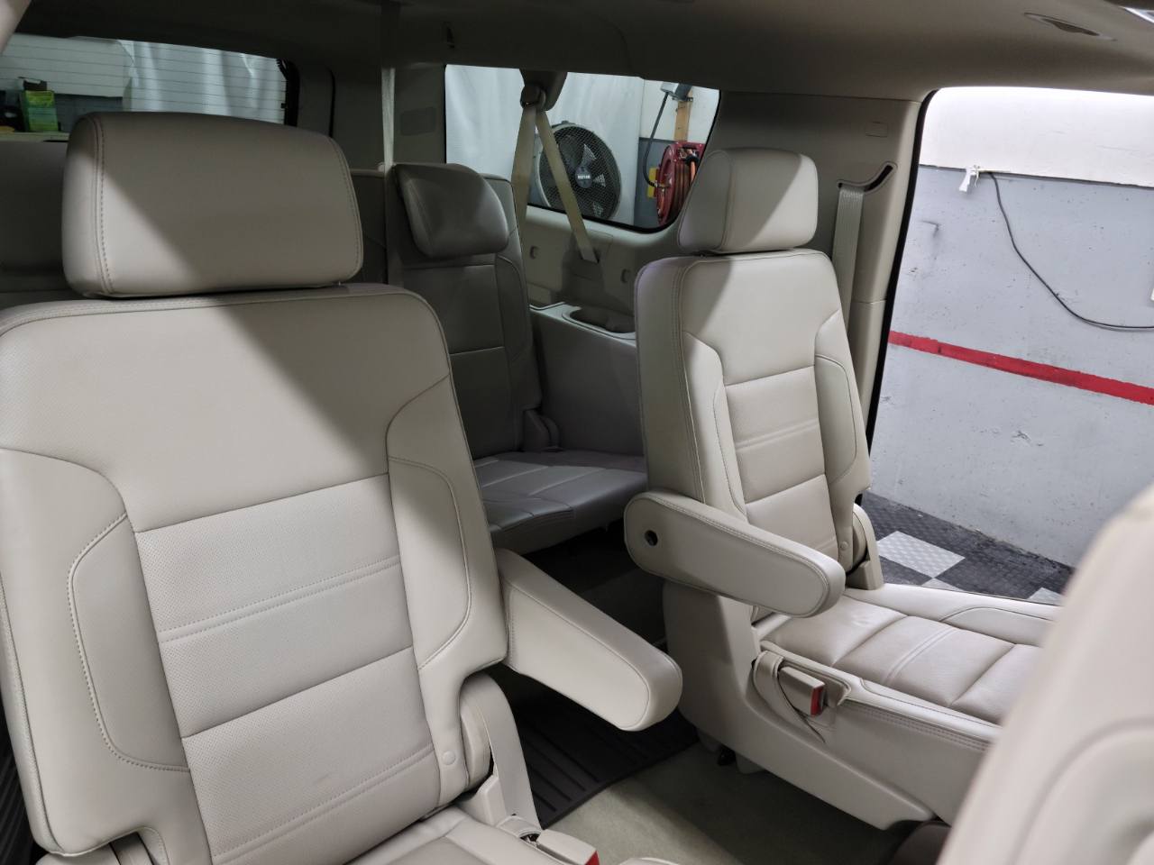 GMC Yukon XL 4WD 4dr Denali 2016