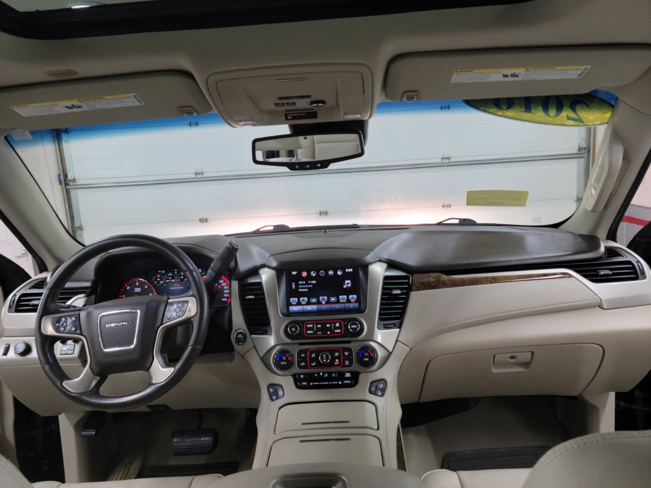 GMC Yukon XL 4WD 4dr Denali 2016