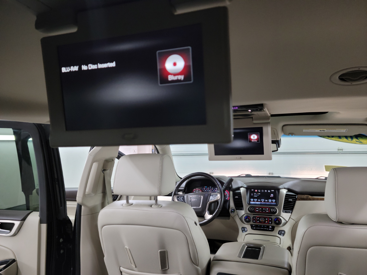 GMC Yukon XL 4WD 4dr Denali 2016