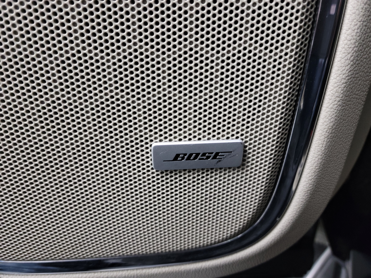 GMC Yukon XL 4WD 4dr Denali 2016