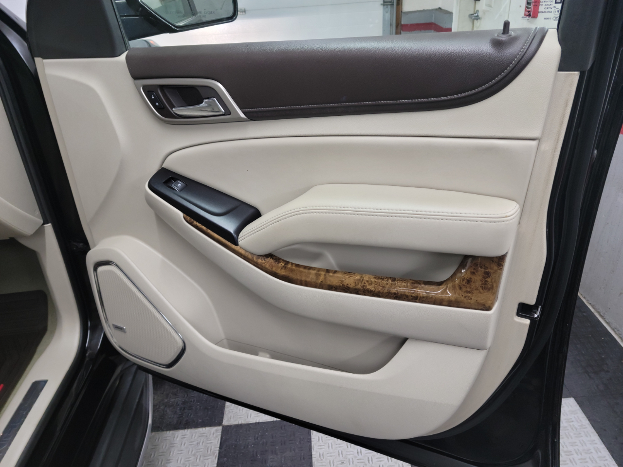 GMC Yukon XL 4WD 4dr Denali 2016