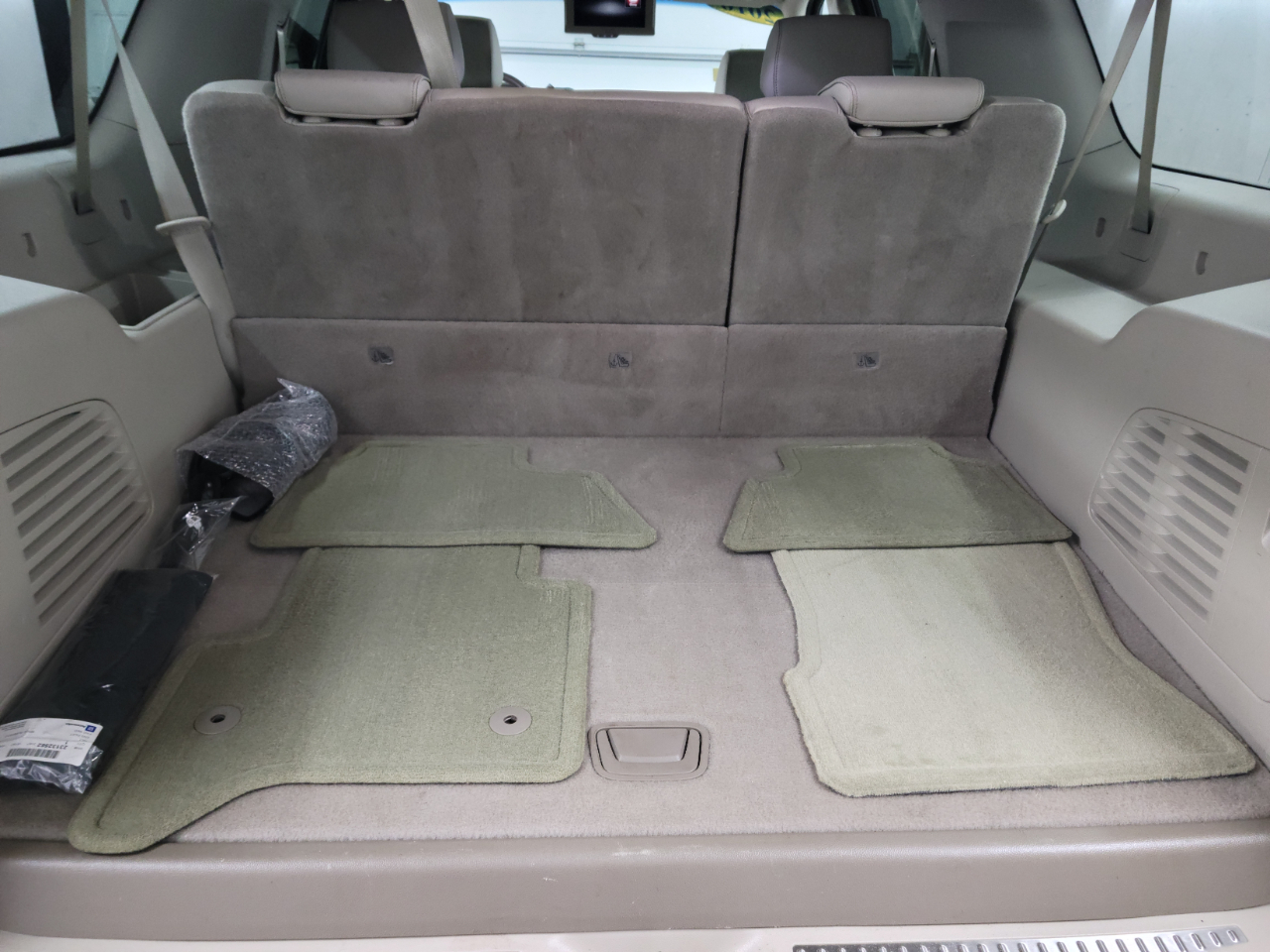 GMC Yukon XL 4WD 4dr Denali 2016