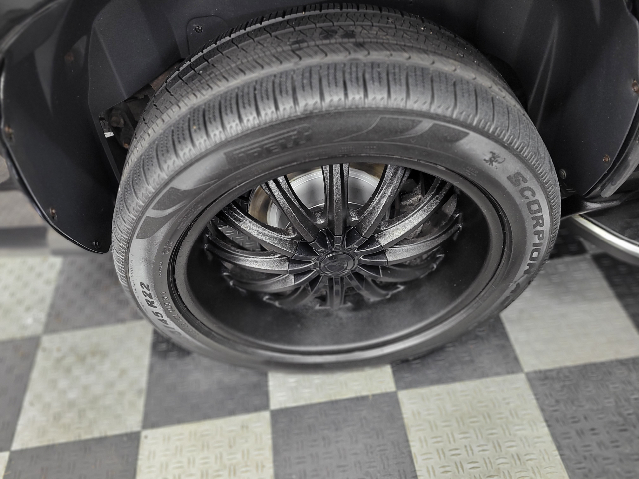 Cadillac Escalade AWD 4dr 2009