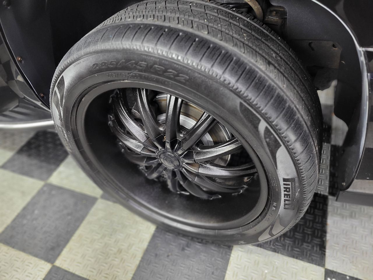 Cadillac Escalade AWD 4dr 2009