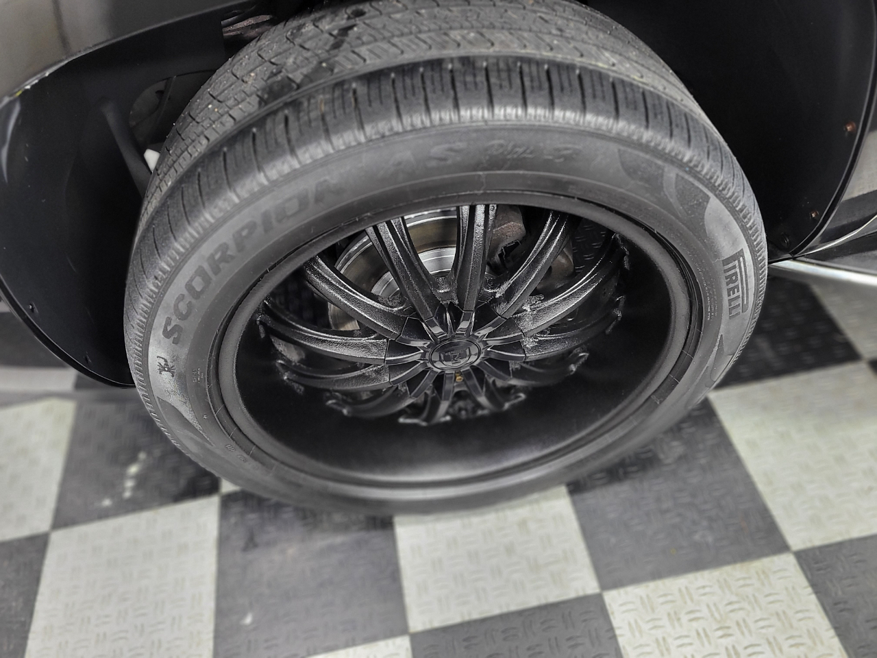 Cadillac Escalade AWD 4dr 2009