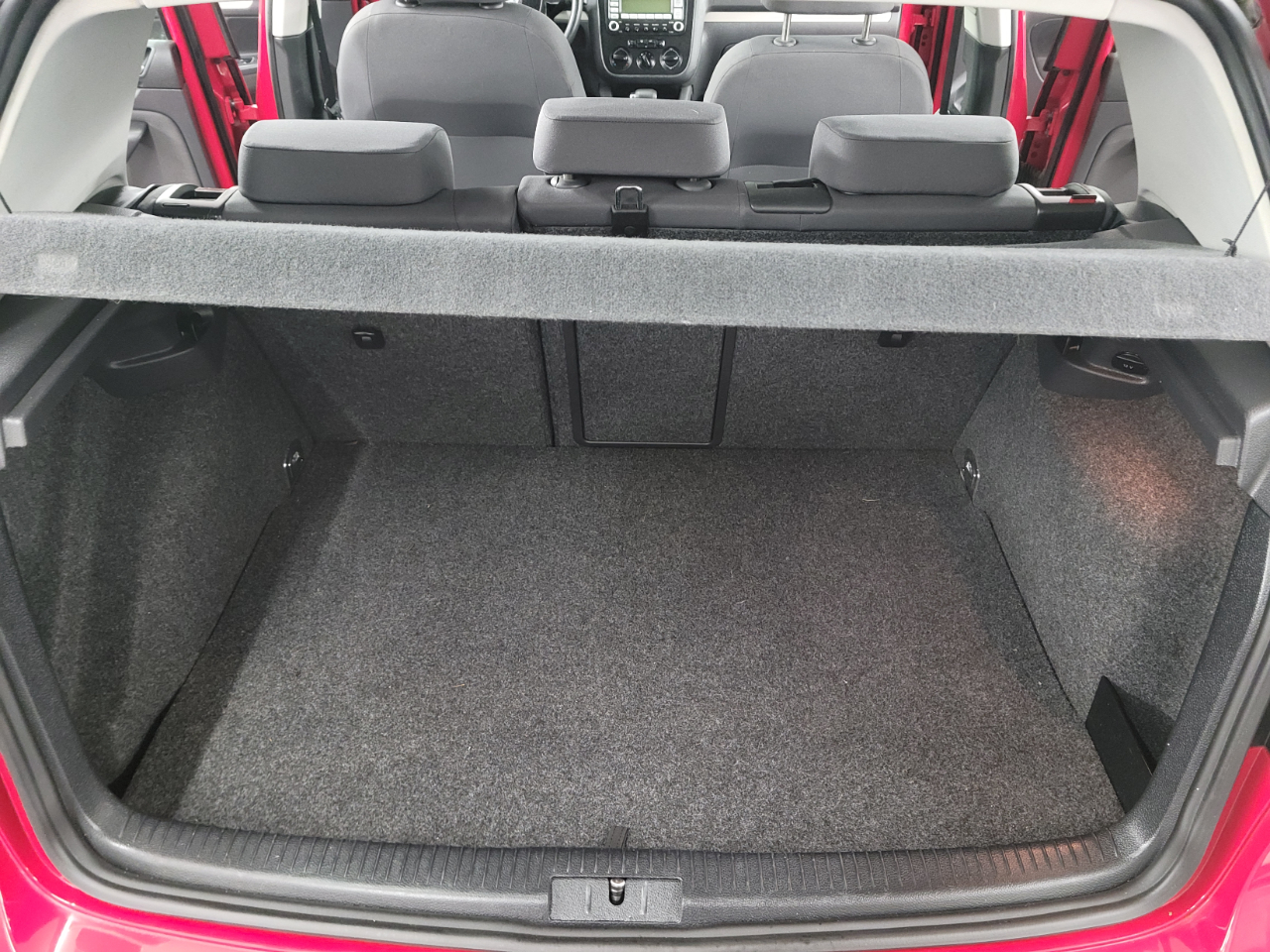 Volkswagen Rabbit 4dr HB Auto S PZEV 2009