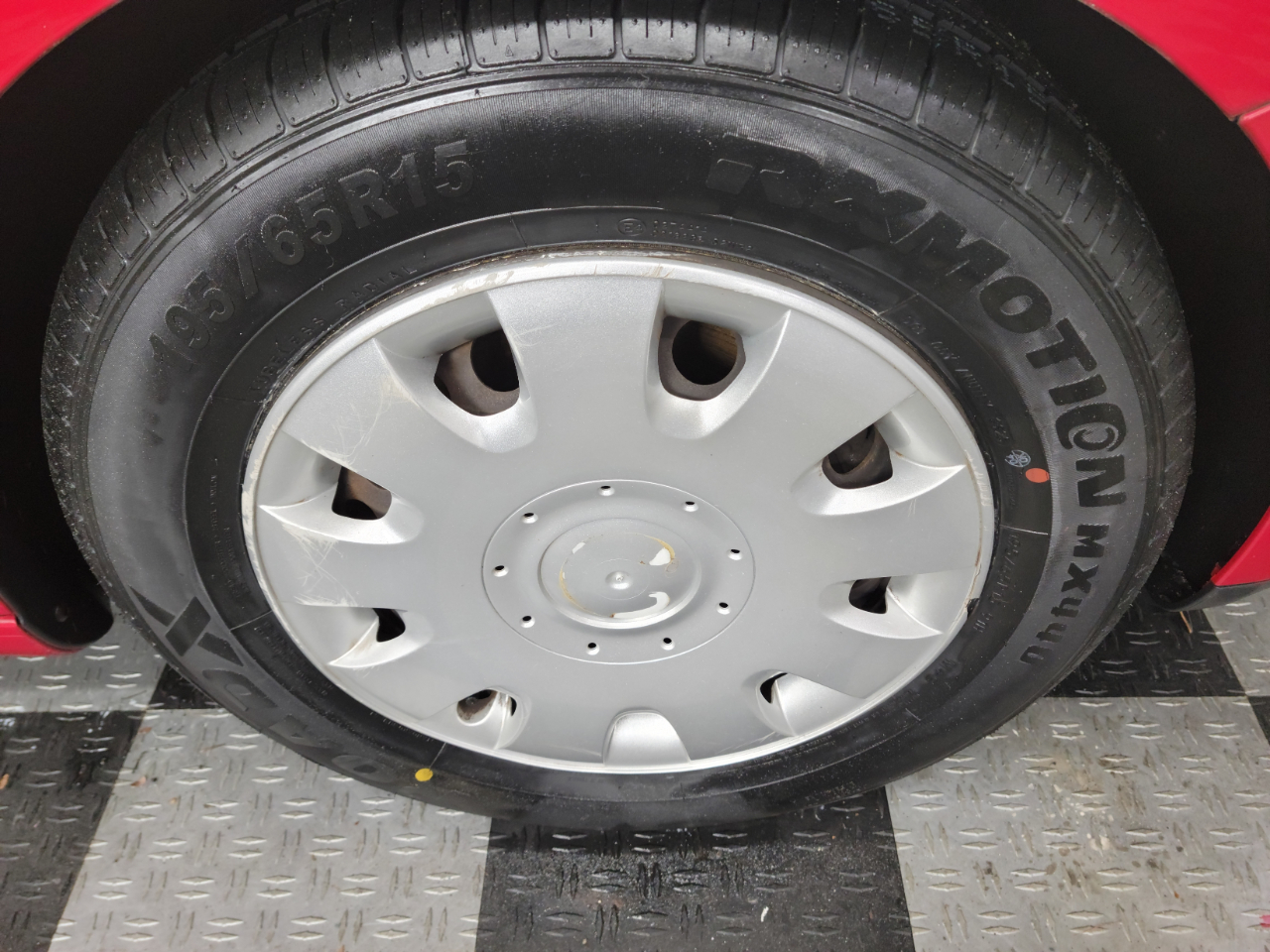 Volkswagen Rabbit 4dr HB Auto S PZEV 2009