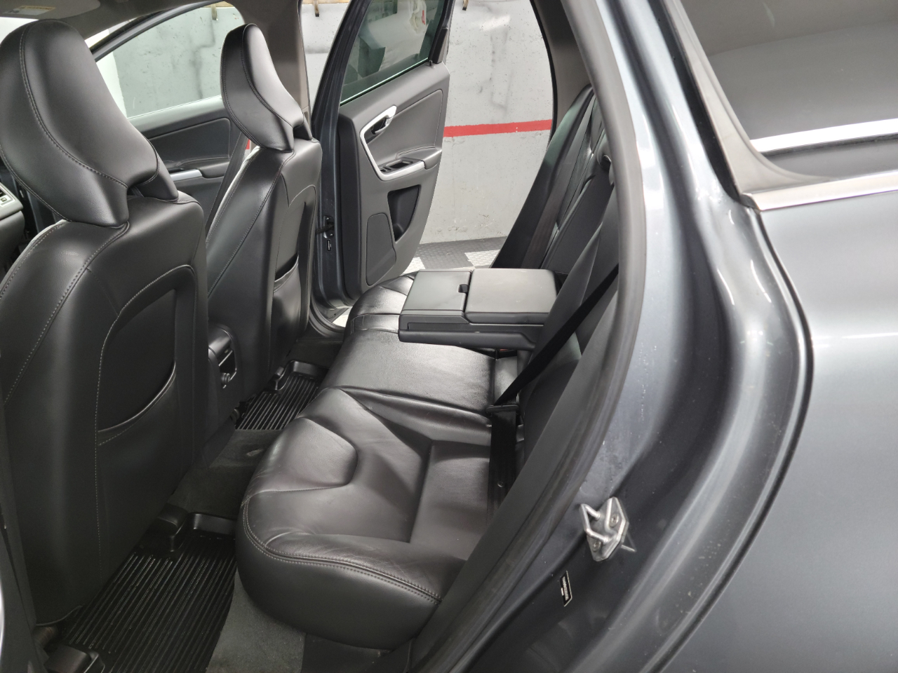 Volvo XC60 AWD 4dr T6 Drive-E 2016