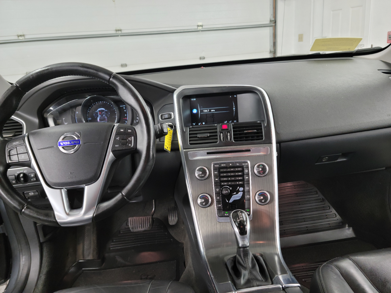 Volvo XC60 AWD 4dr T6 Drive-E 2016