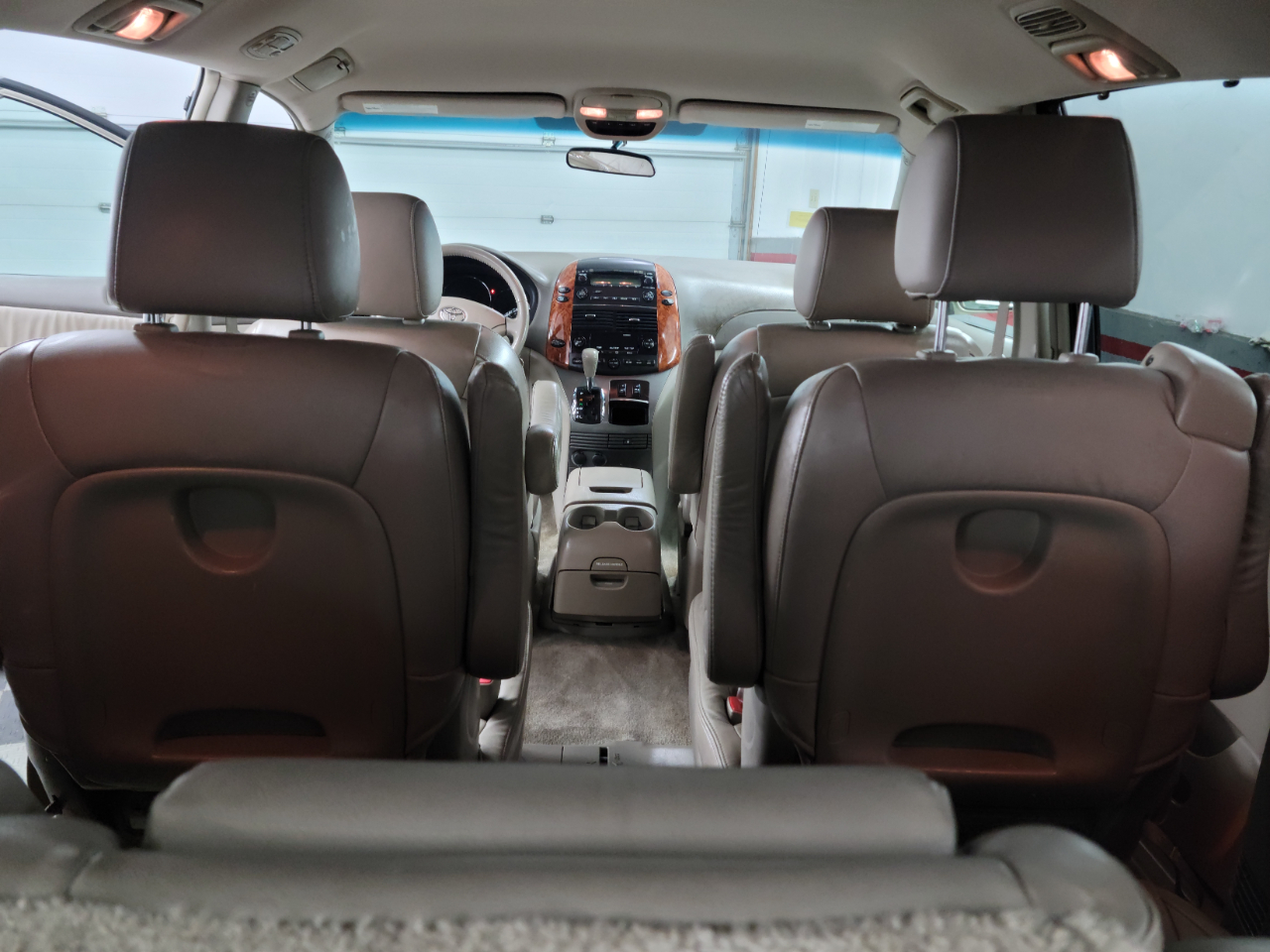 Toyota Sienna 5dr XLE FWD 7-Passenger (Natl) 2006