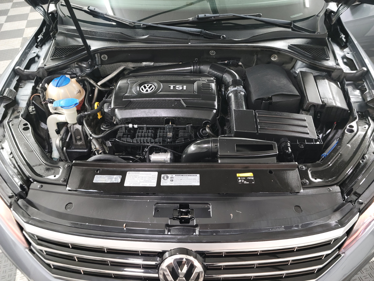 Volkswagen Passat 1.8T SE Auto 2017