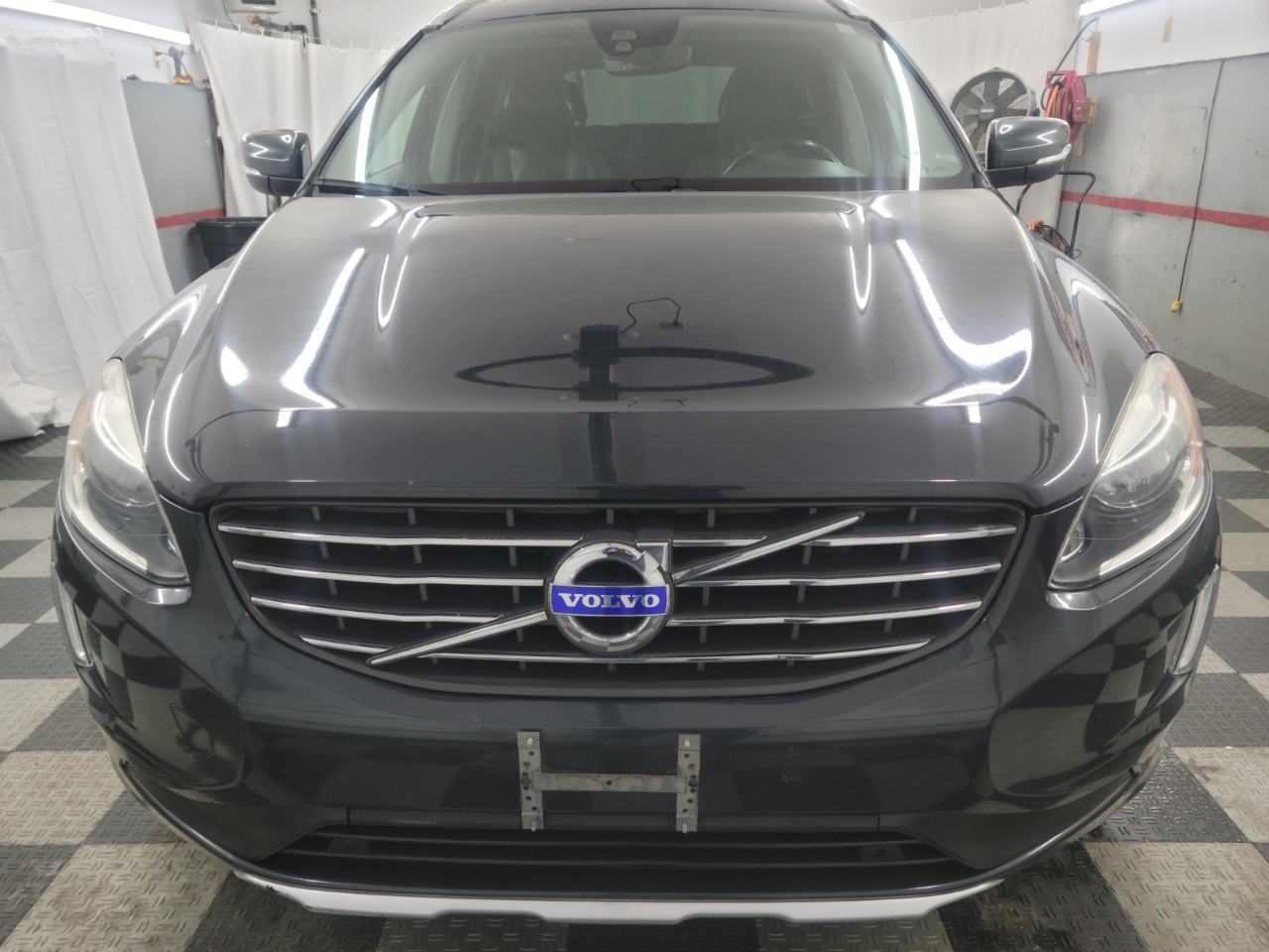 Volvo XC60 2015.5 AWD 4dr T6 2015