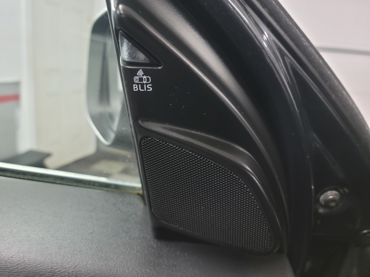 Volvo XC60 2015.5 AWD 4dr T6 2015