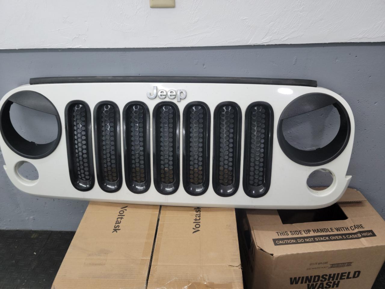 Jeep Wrangler Unlimited 4WD 4dr Sahara 2013