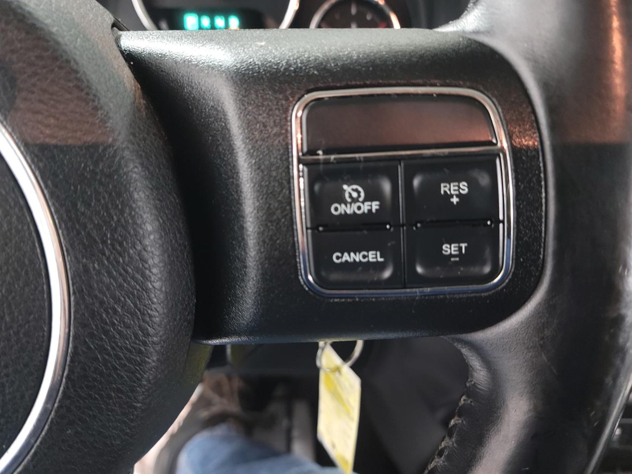 Jeep Wrangler Unlimited 4WD 4dr Sahara 2013