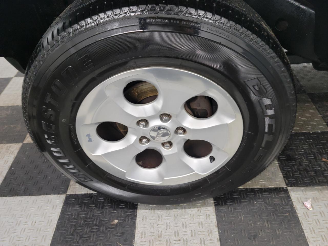 Jeep Wrangler Unlimited 4WD 4dr Sahara 2013