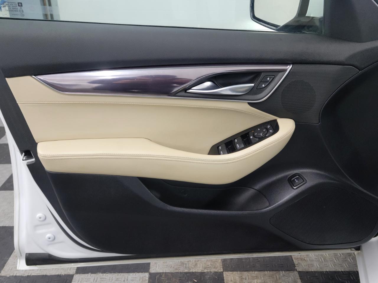 Cadillac CT5 4dr Sdn Luxury 2020