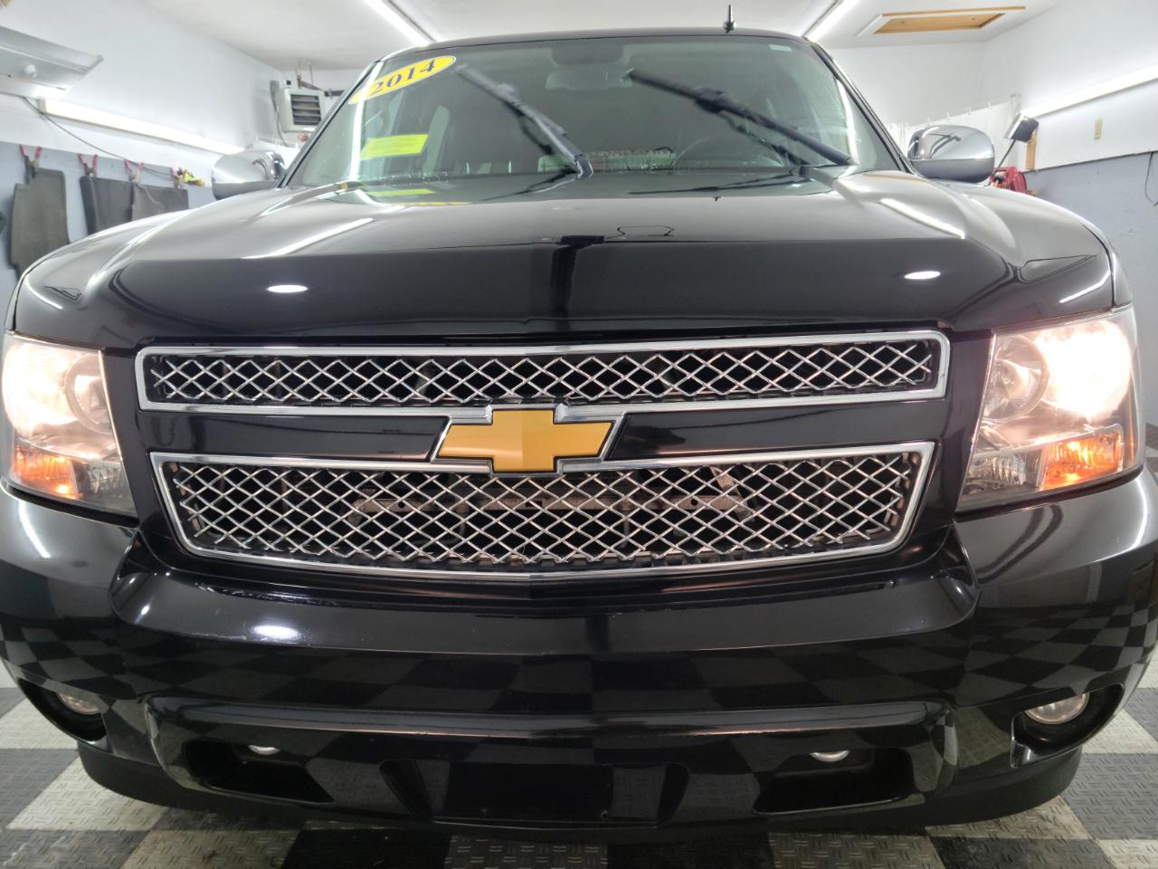 Chevrolet Suburban 4WD 4dr LTZ 2014