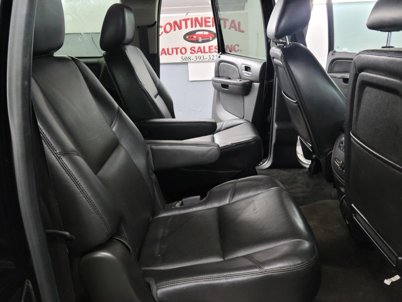Chevrolet Suburban 4WD 4dr LTZ 2014
