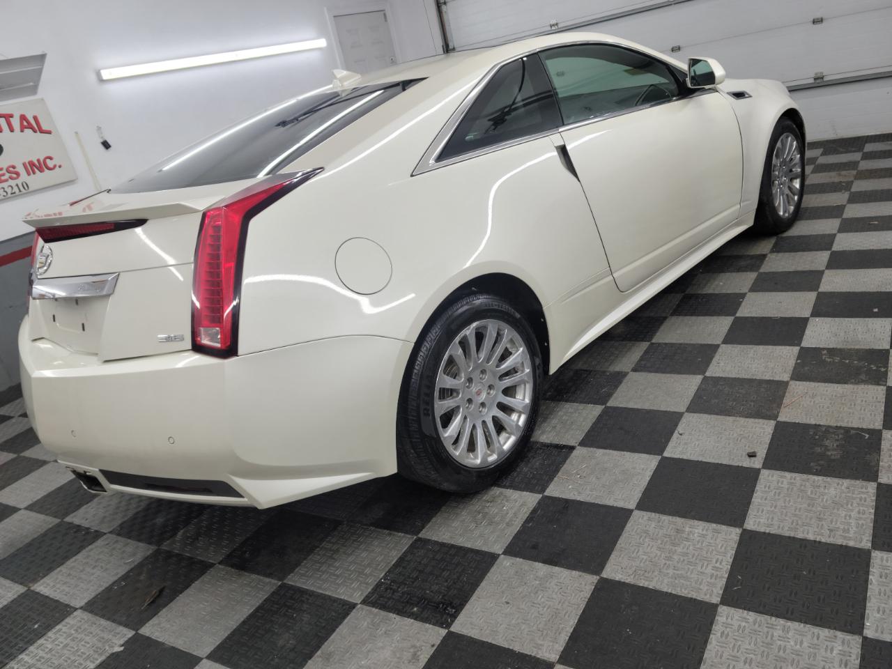 Cadillac CTS Coupe 2dr Cpe Performance AWD 2014