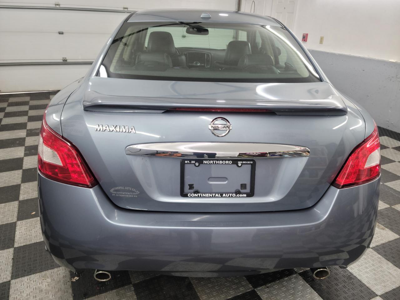 Nissan Maxima 4dr Sdn V6 CVT 3.5 SV w/Sport Pkg 2011