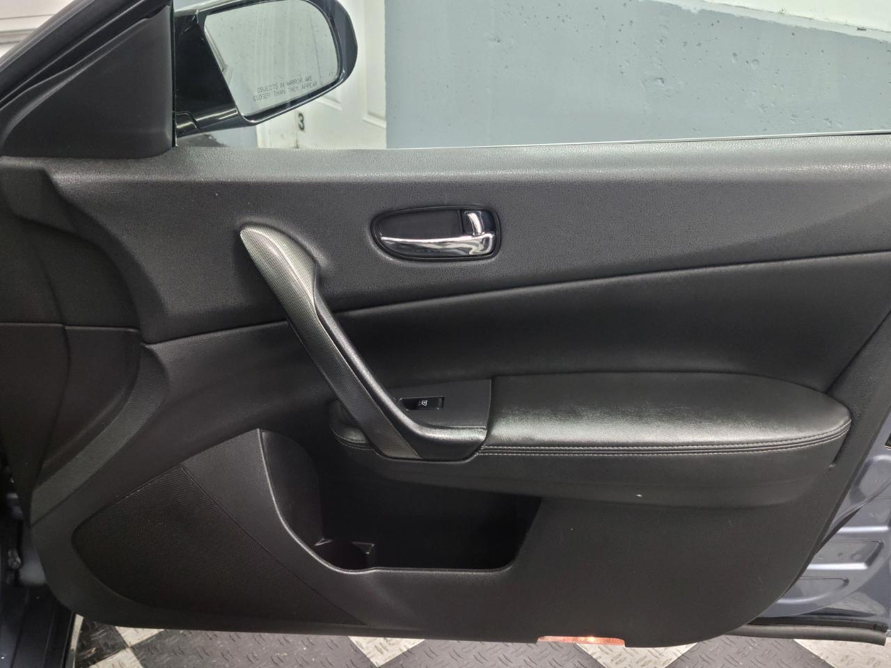 Nissan Maxima 4dr Sdn V6 CVT 3.5 SV w/Sport Pkg 2011