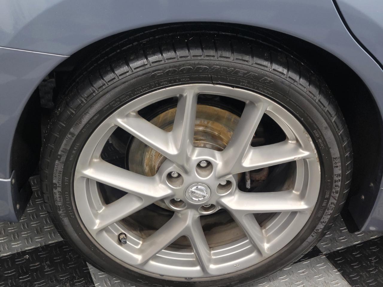 Nissan Maxima 4dr Sdn V6 CVT 3.5 SV w/Sport Pkg 2011