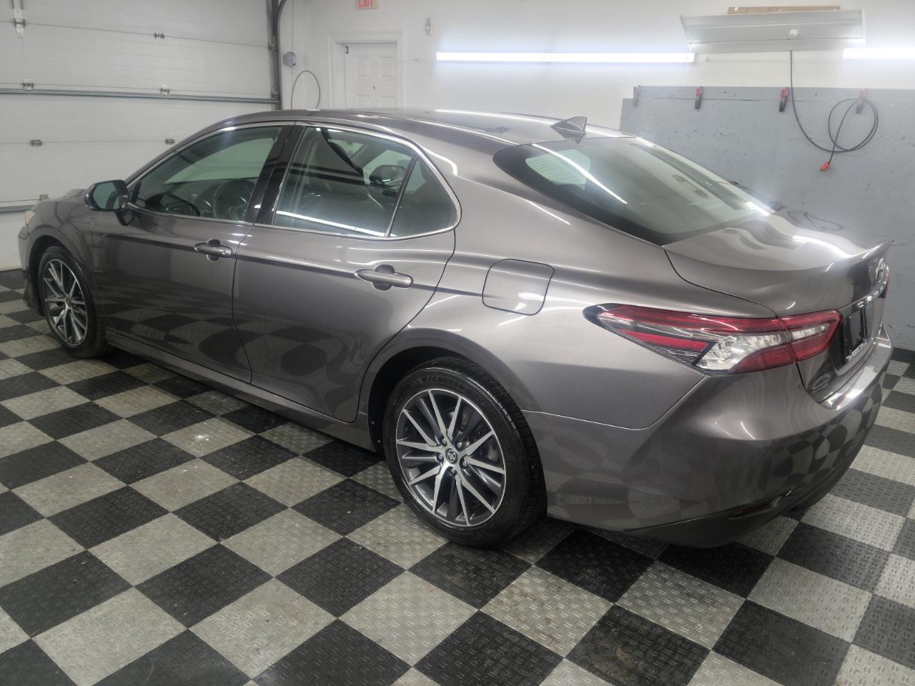 Toyota Camry XLE Auto AWD (Natl) 2021