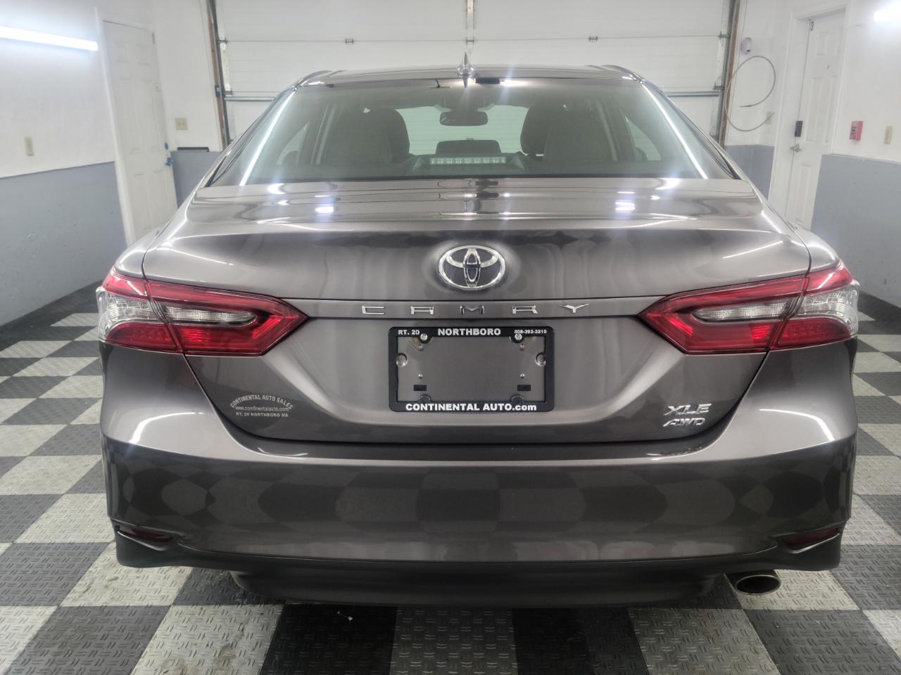 Toyota Camry XLE Auto AWD (Natl) 2021