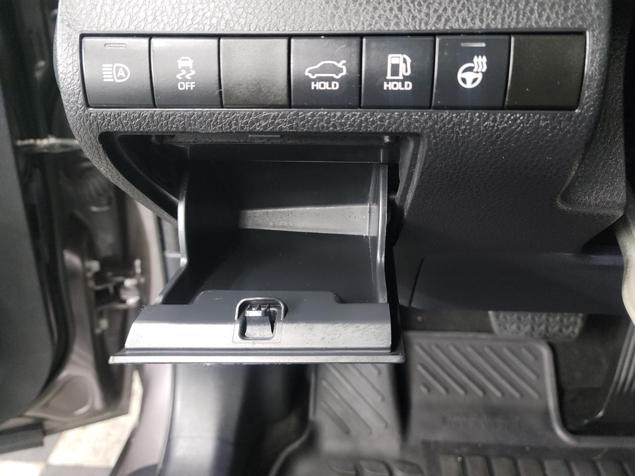 Toyota Camry XLE Auto AWD (Natl) 2021