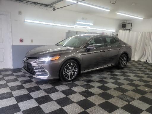 Toyota Camry XLE Auto AWD (Natl) 2021