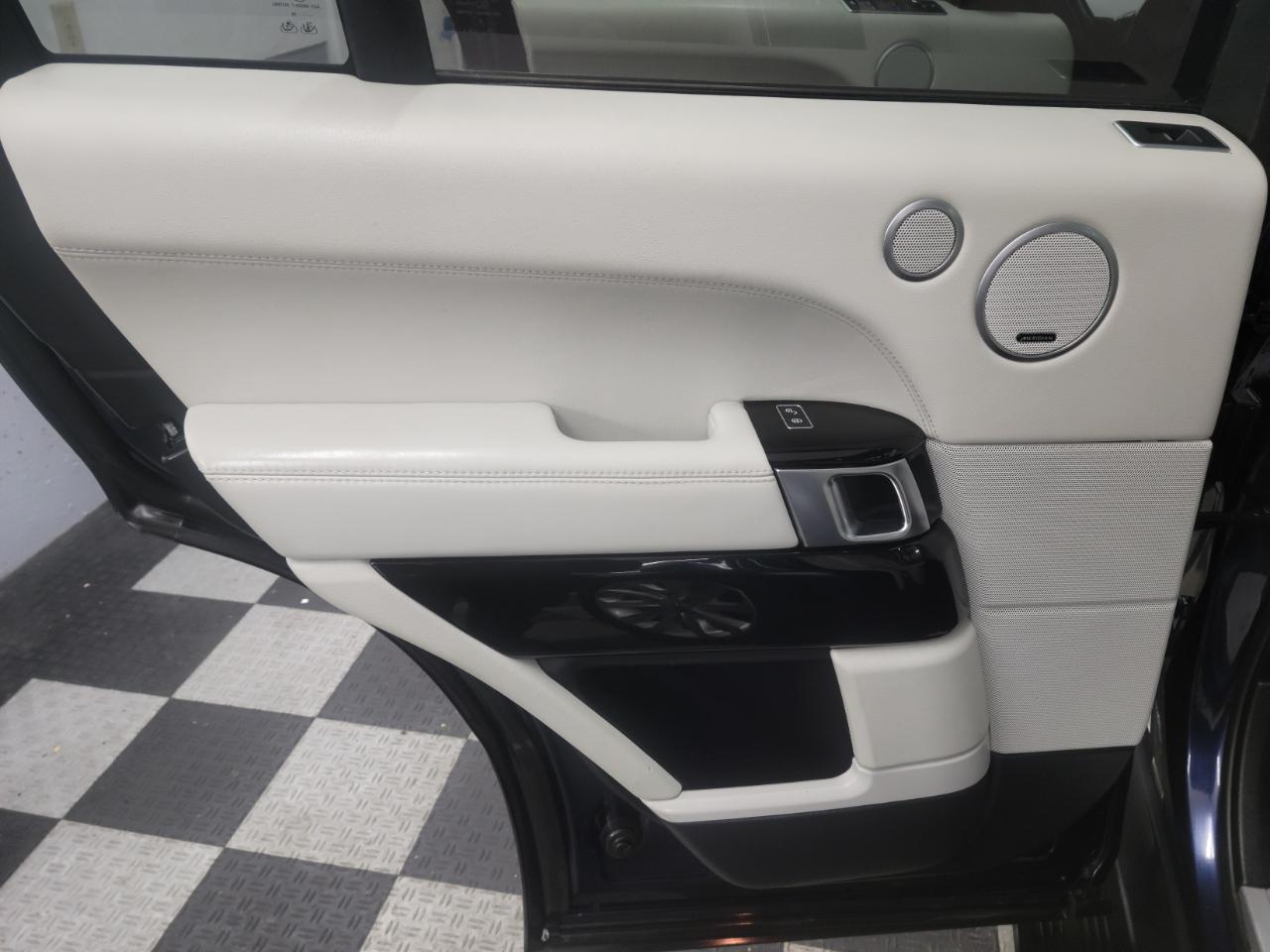 Land Rover Range Rover 4WD 4dr HSE 2016