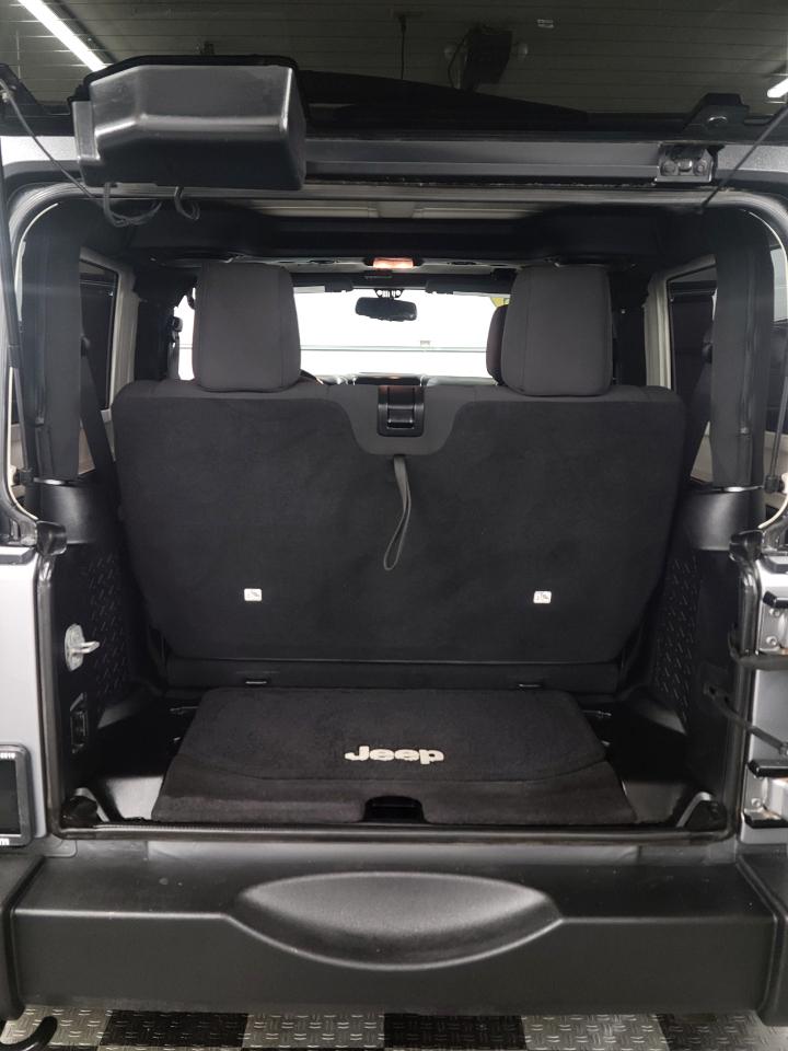 Jeep Wrangler 4WD 2dr Sport 2013