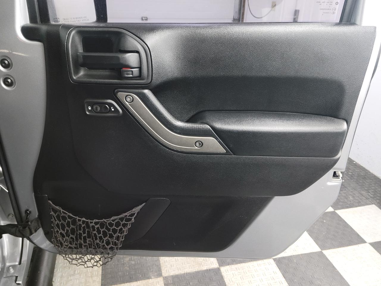 Jeep Wrangler 4WD 2dr Sport 2013