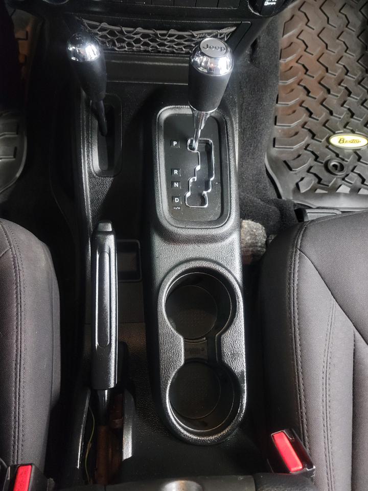 Jeep Wrangler 4WD 2dr Sport 2013