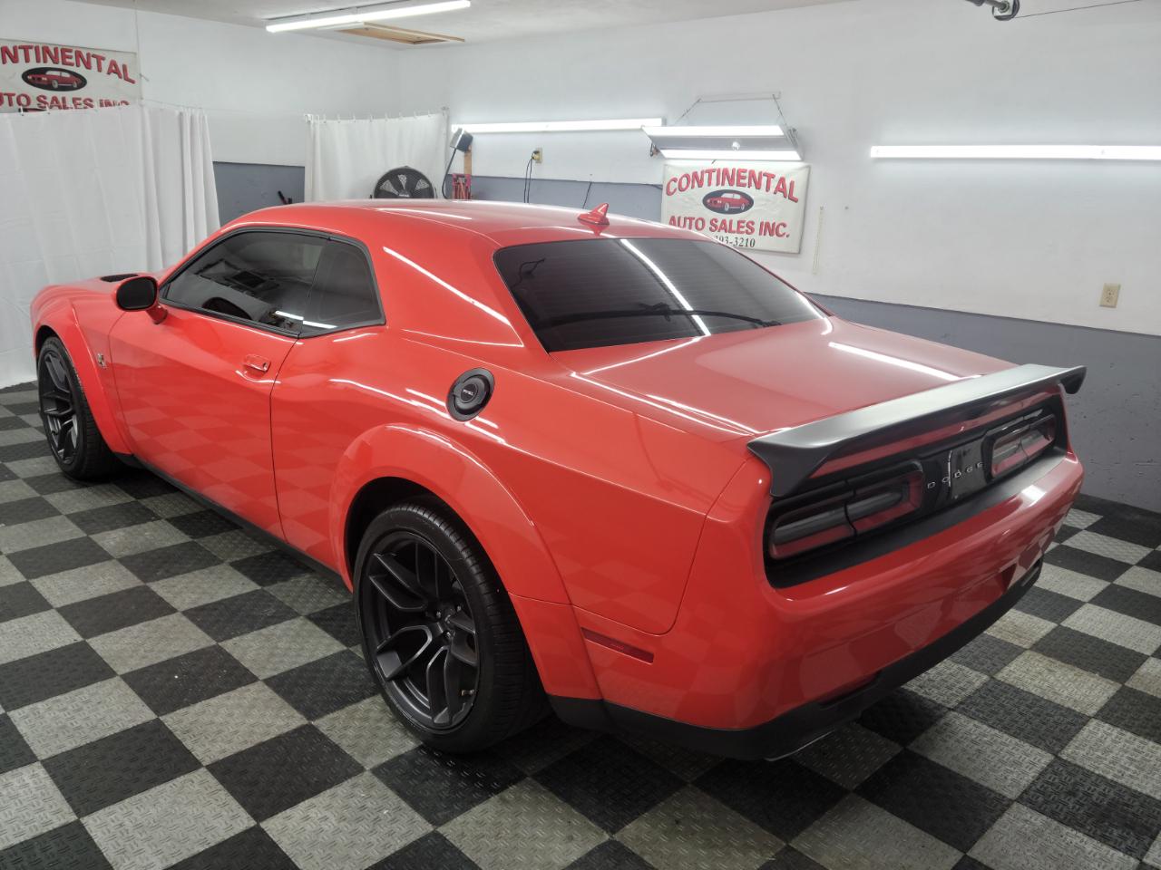 Dodge Challenger R/T Scat Pack Widebody RWD 2021