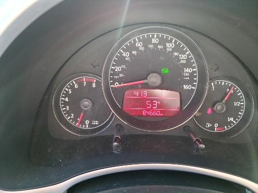 Volkswagen Beetle 2dr Cpe DSG 2.0T Turbo PZEV 2012