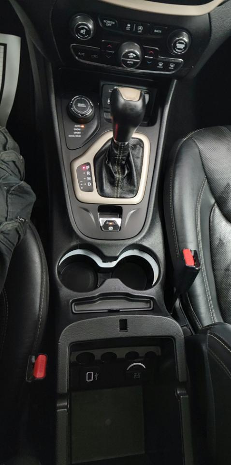 Jeep Cherokee 4WD 4dr Limited 2015