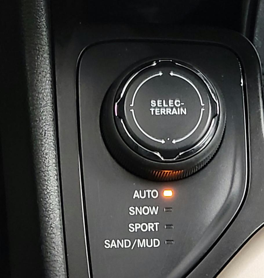 Jeep Cherokee 4WD 4dr Limited 2015