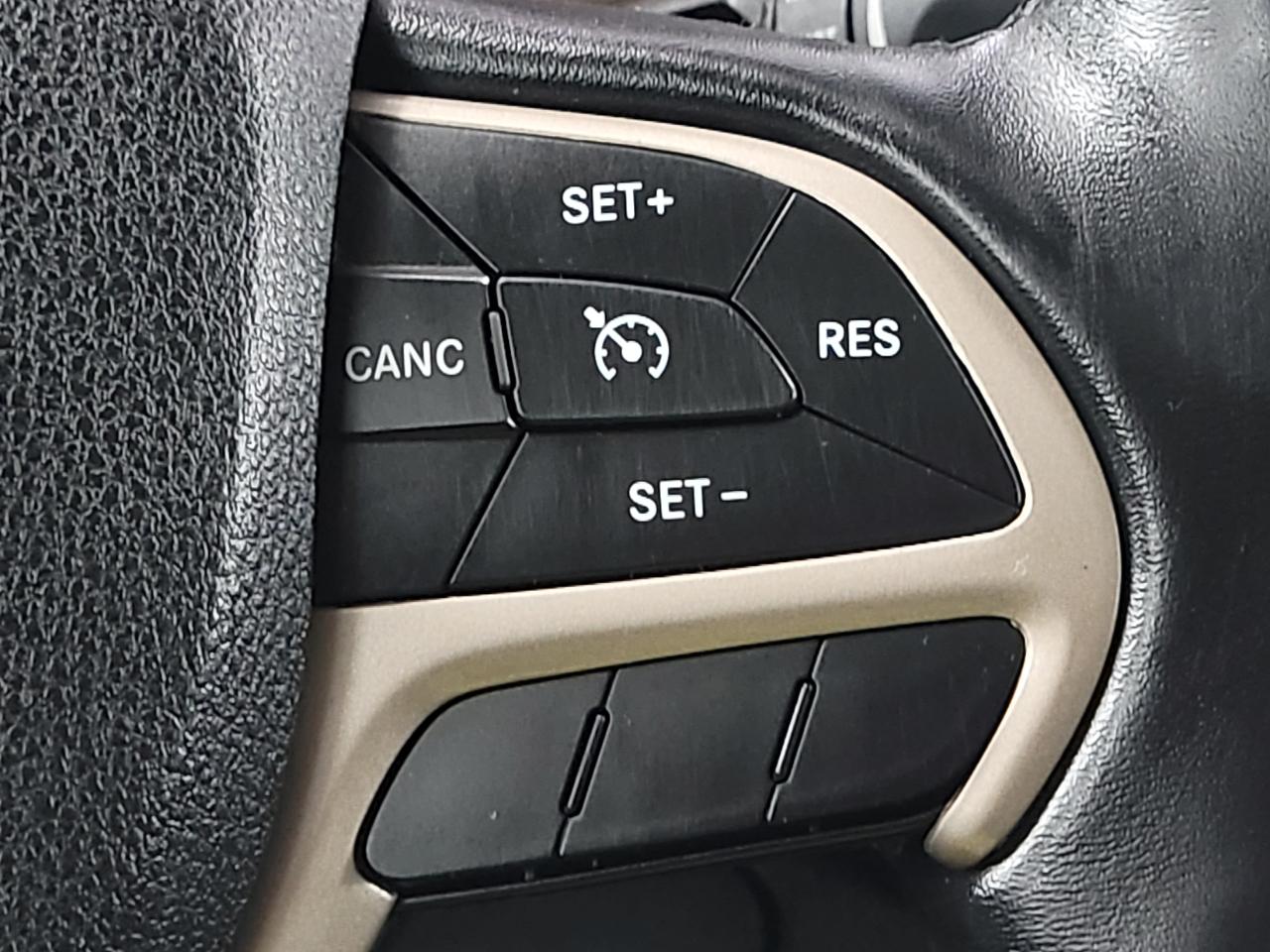 Jeep Cherokee 4WD 4dr Limited 2015