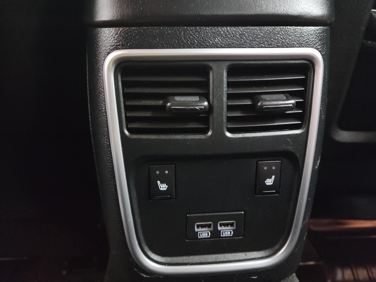 Dodge Charger 4dr Sdn SXT AWD 2015