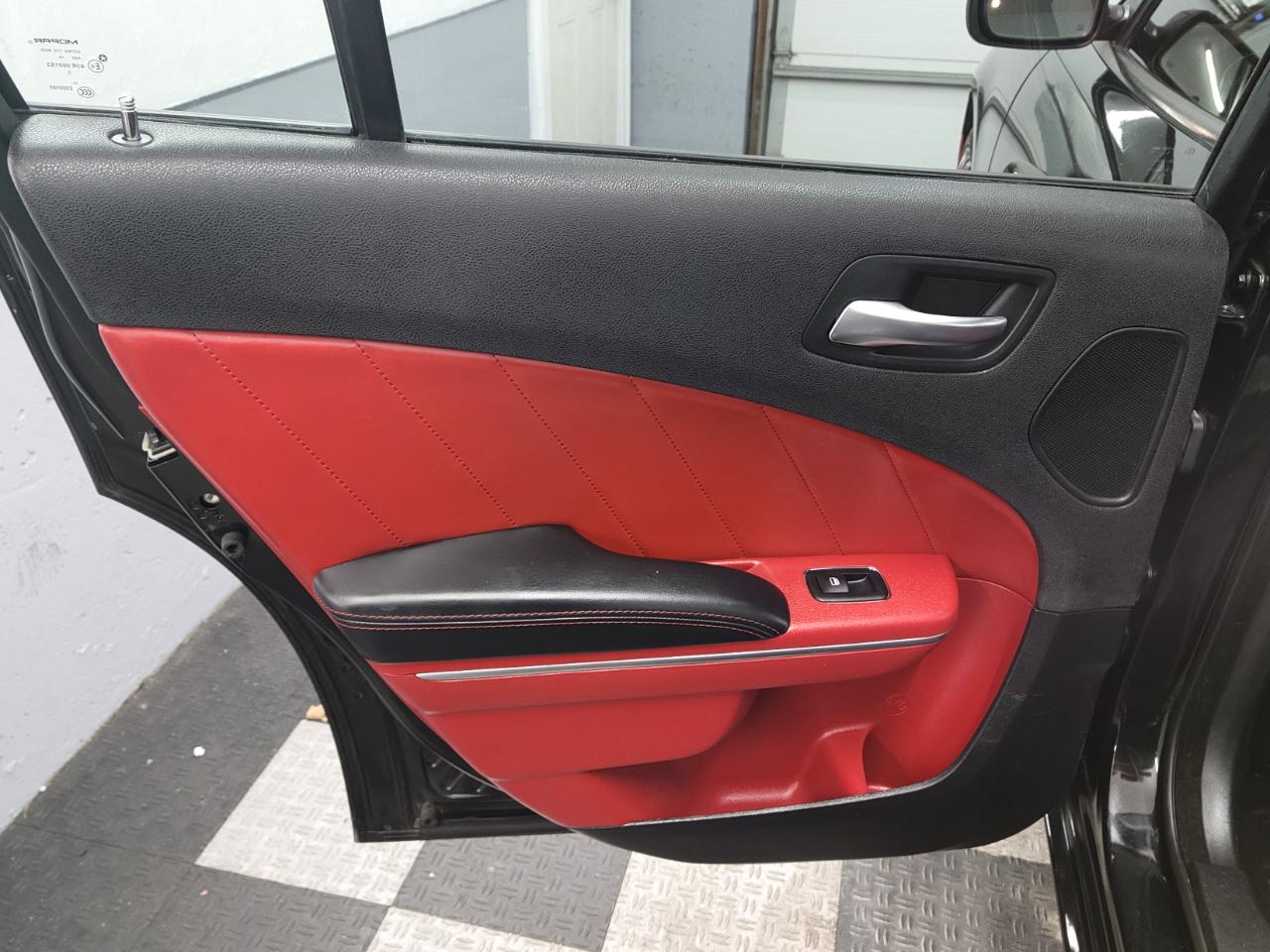 Dodge Charger 4dr Sdn SXT AWD 2015