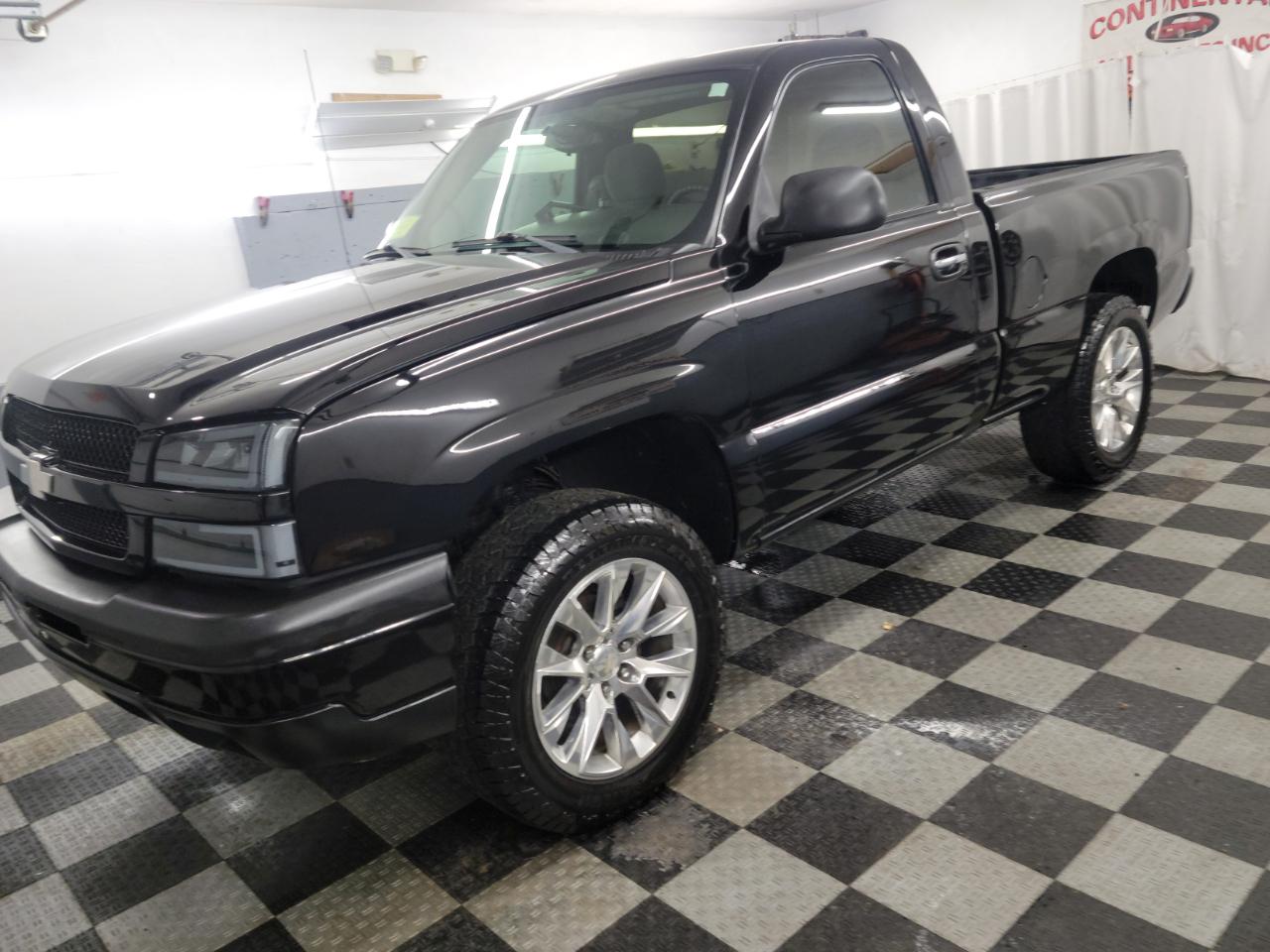 Chevrolet Silverado 1500 Reg Cab 119.0" WB 4WD Work Truck 2004