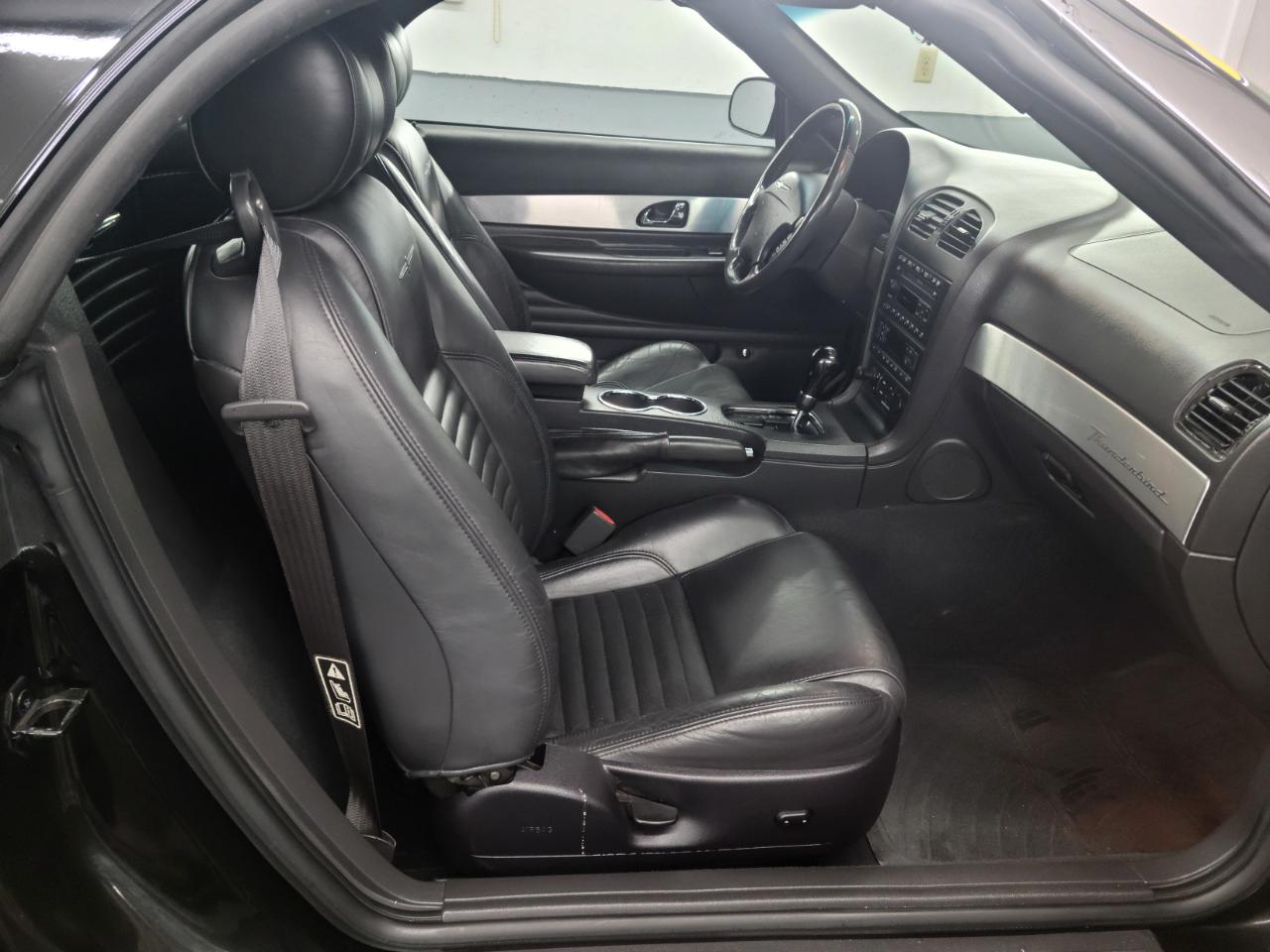 Ford Thunderbird 2dr Conv w/Hardtop Premium 2002