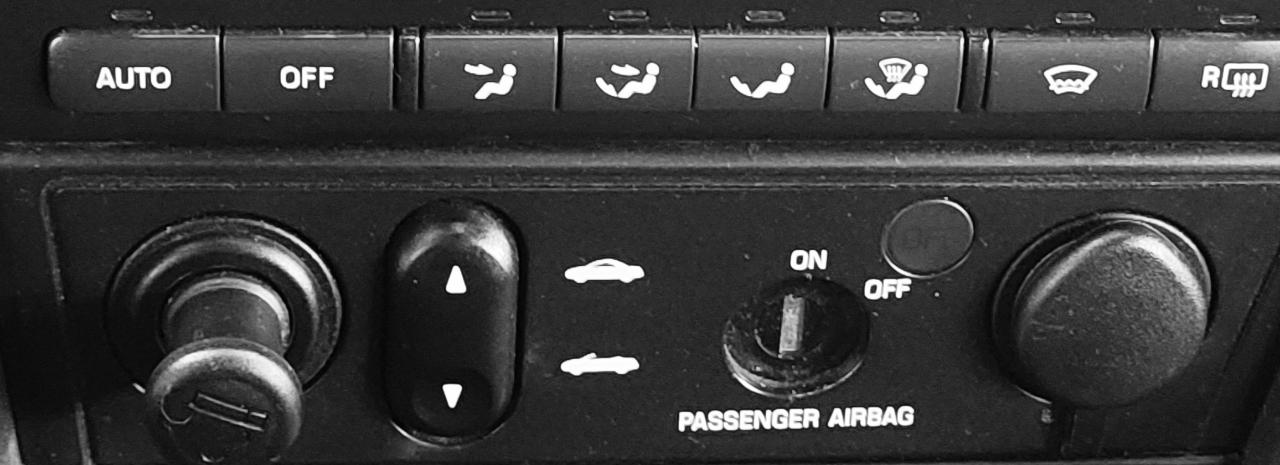 Ford Thunderbird 2dr Conv w/Hardtop Premium 2002